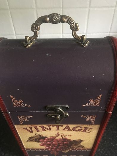 Wine Case