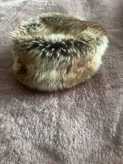 Warehouse faux fur hat size small 55 cm Free post