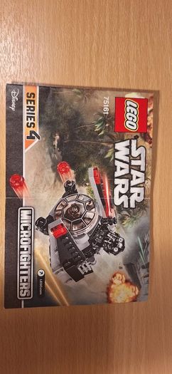 LEGO Star Wars 75161 TIE Striker Microfighter
