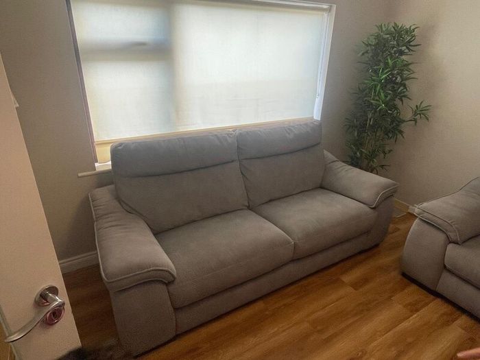 Treble and double couch