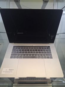 Apple MacBook Pro 15 A1707