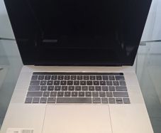 Apple MacBook Pro 15 A1707