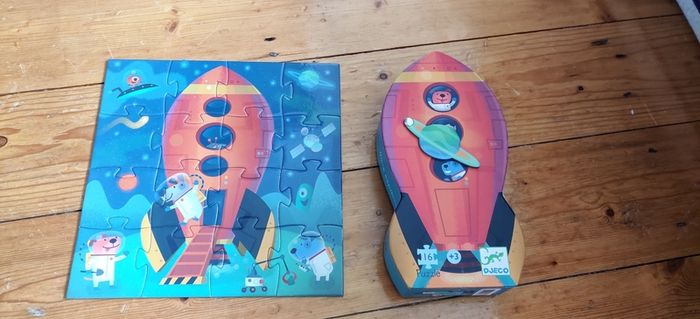 Djeco 16 Piece Spaceship Jigsaw Puzzle