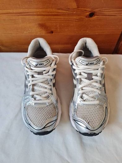 Asics gel kayano 14 grey/silver Size 4 eu 37.5 in excellent condition