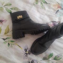 Ladies GEOX black leather boots size 4 never worn