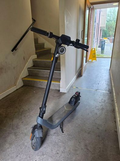 NIU KQi2 Pro Electric Scooter | Range 40km (EU version)