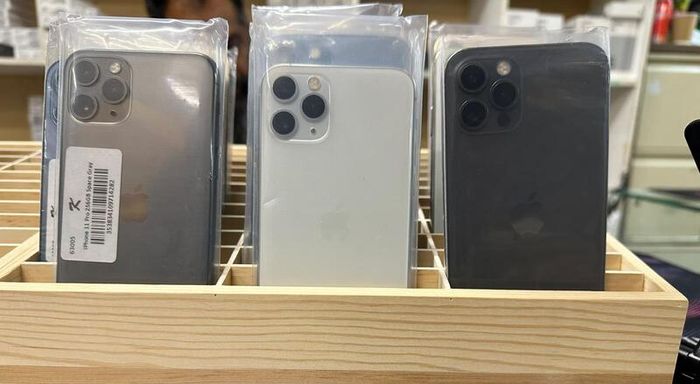 iPhone Stock Available | Used & Fully Tested | Prices From 149 | Phoney Tech Navan