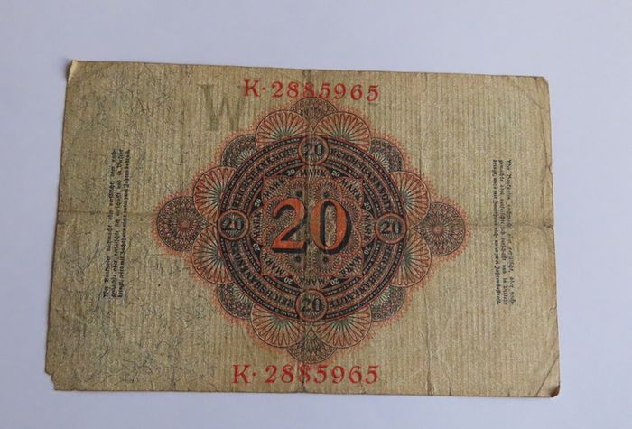 Antique German banknotes & commemorative bank note coins in wood case
