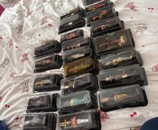 figurines