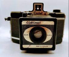 Collection of 11 vintage cameras