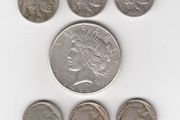 U.S 1922 .Peace Dollar 90% silver coin, &amp; 6 Indian head / buffalo nickels( five cent ) (no 405)