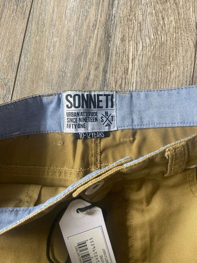 BNWT Sonneti Chinos 10-12