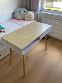 Desk 100cm x 50cm Jysk Ikea
