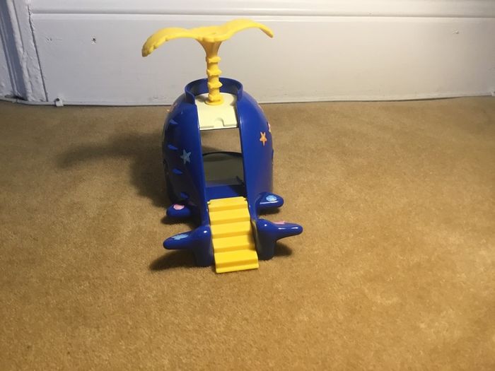 Sylvanian Families Ferris Wheel and Whale Play Area