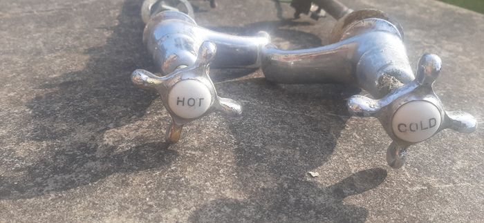 Traditional bath taps
