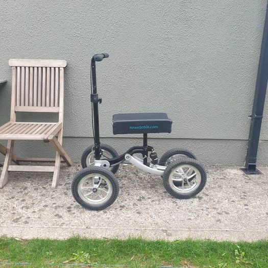 Knee Scooter /Walker