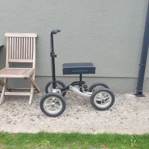 Knee Scooter /Walker