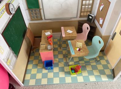 My Generation School, Dolls, Accessories