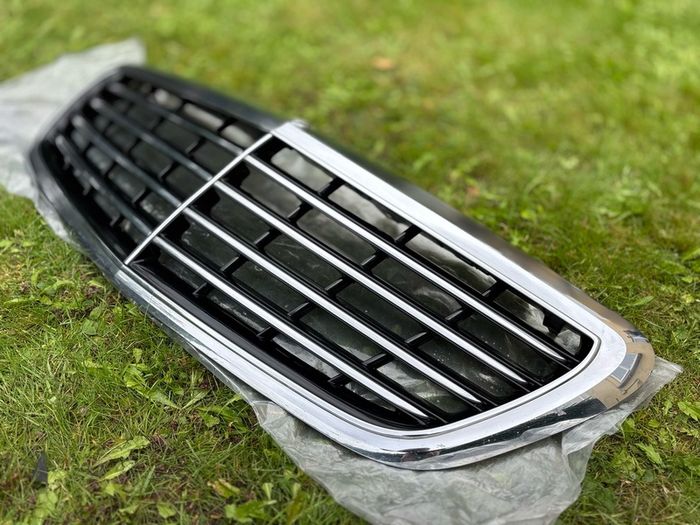 Mercedes S Class W222 Front Grill