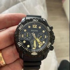 Divers watch