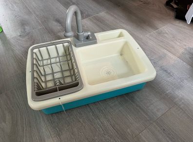 Play sink