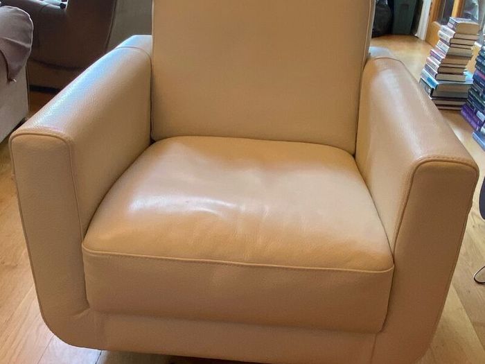 Natuzzi Italsofa Leather Swivel Armchair
