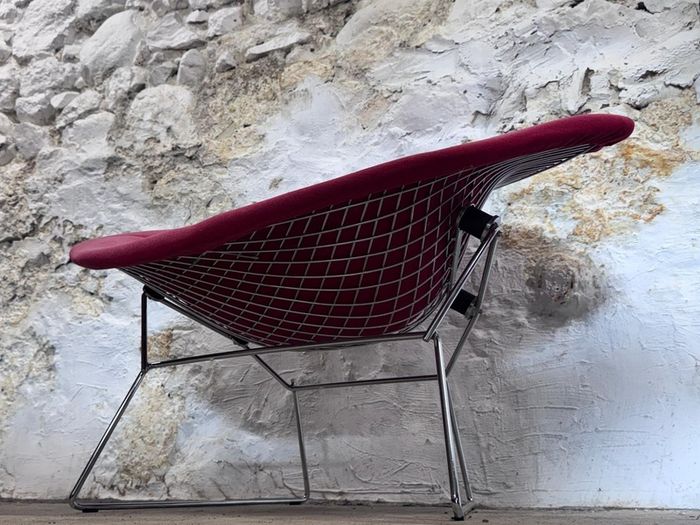 A Pair of Harry Bertoia for Knoll Model 422 Large Diamond Chairs
