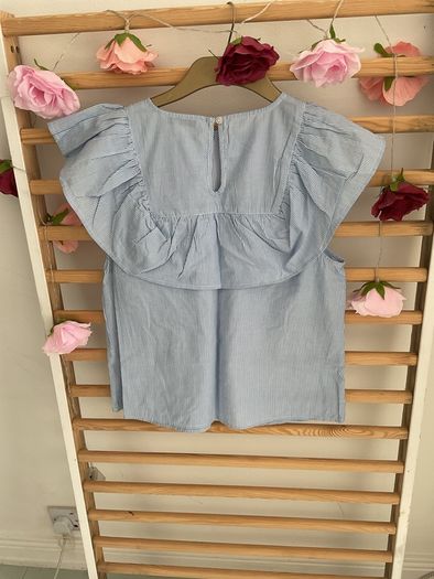 top bnwt size 12 blue frilled summer top