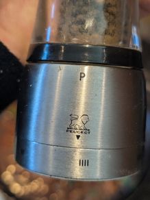 Peugeot Pepper & Salt grinder set - glass