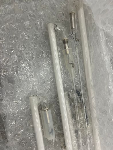 4 extra-long neon tubes