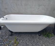 Bathtub