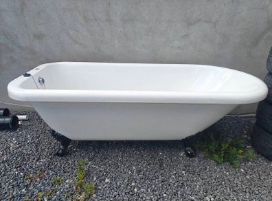 Bathtub