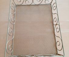 Gold wire tray