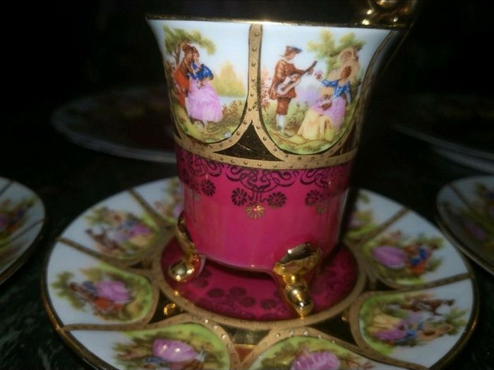 Exquisite Alt Wien mocha set