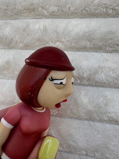 Mezco Family Guy Meg 2005 Used Damaged approx. 11.5 cm. Please see photos