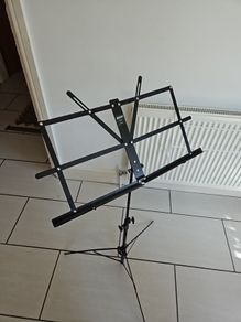 Music stand
