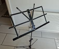 Music stand