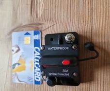 3 x Circuit Breakers 30a  - 12v (12-36v)
