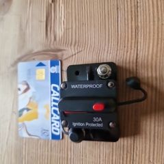 3 x Circuit Breakers 30a  - 12v (12-36v)