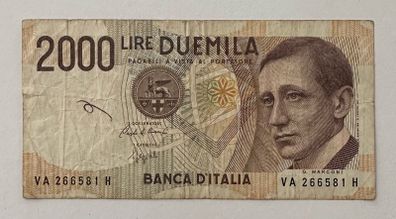 Italy 2000 Lira 1990 Banknote