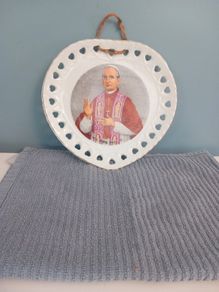 Vintage Wall Plaque/ Plate ( Pope Paul VI )