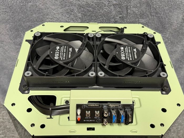 Thermaltake The Tower 250 | Mini Chassis | Matcha Green