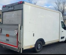 Renault Master Luton low loader with tail lift