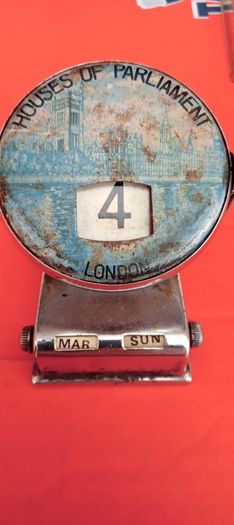 Vintage Metal London Perpetual Flip Calendar