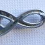 Vintage 9K White Gold Pendant Image 5