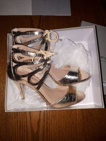 Carvela Gold Shoe Brand new in box never woren