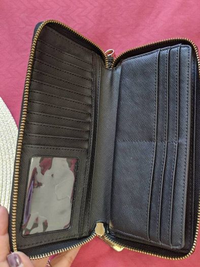 Michael kors designer sleek wallet