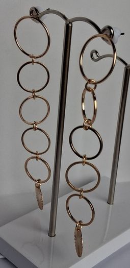 Elegant Gold Starburst Disc & Link Earrings
