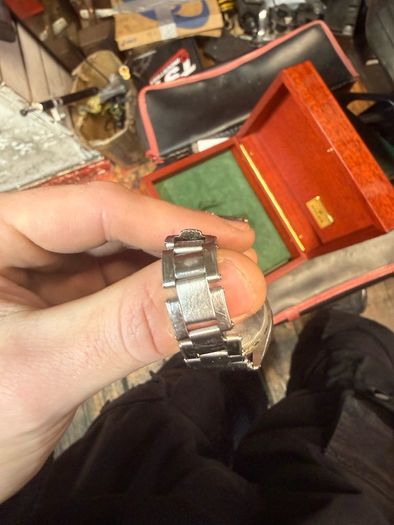 Rolex oyster 6085?