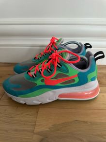 Nike Air Max Reacts 270